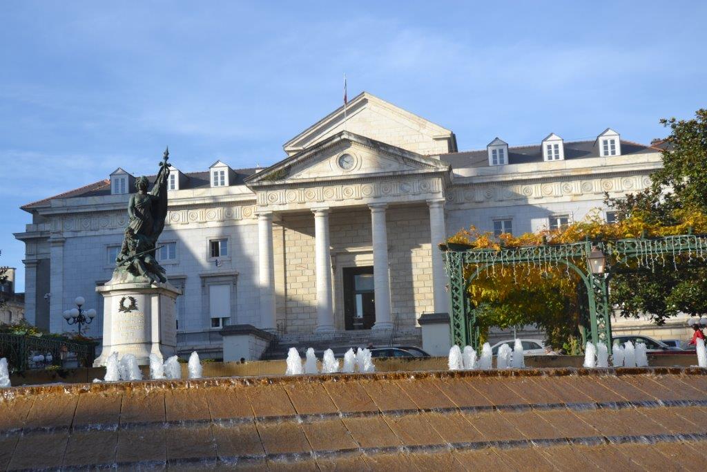 Le palais de justice de Pau