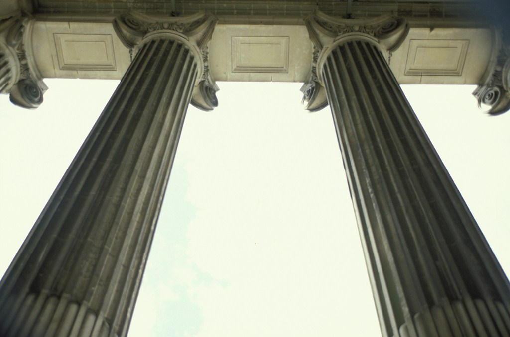 Piliers du Palais de justice d'Angers