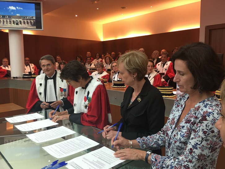 Signature d'une convention sur l'audition de l'enfant