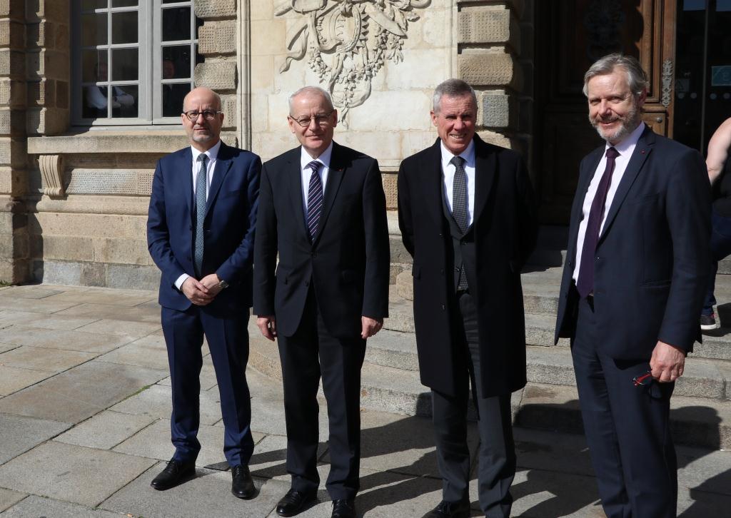 Les chefs de cour accueillent le premier président et le procureur général de la Cour de cassation à la cour d'appel de Rennes