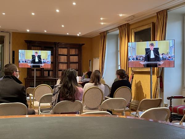 audience constutionnel - retransmission dans le salon d'honneur 2
