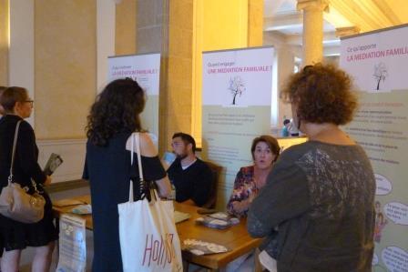 Stands d'information 2