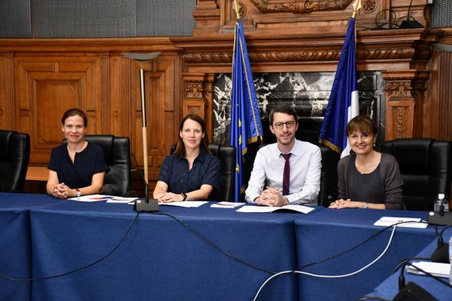 renouvellement du partenariat CA Paris / CCIP-CA / ISIT