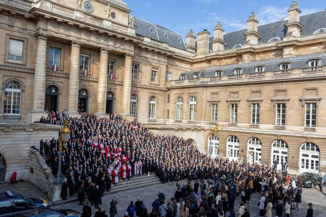 Hommage à Robert Badinter