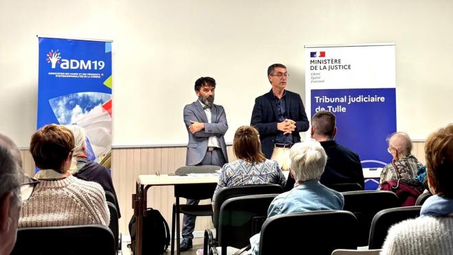    Intervention de M. le procureur de République, François TESSIER aux côtés de M. Sébastien DUCHAMP, Maire de la commune de Argentat-sur-Dordogne