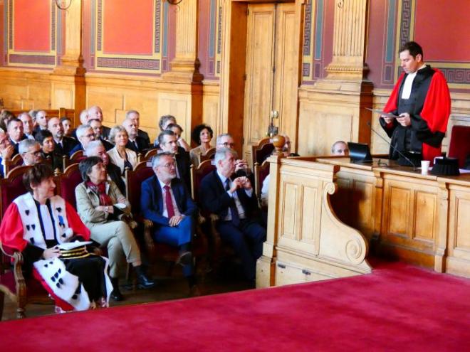 Lecture du décret de nomination