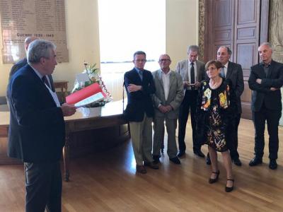 Remise des insignes de la légion d'honneur