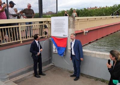 Dévoilement de la plaque de la Passerelle Pierre Truche
