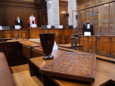 En salle des assises