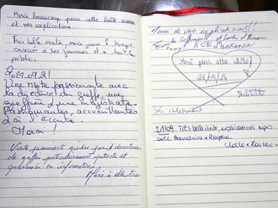 Signatures des livres d’or, des mots élogieux et sincères