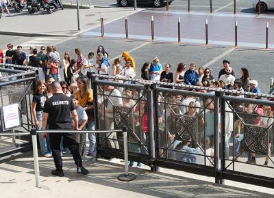 La file d'attente devant la cour d'appel