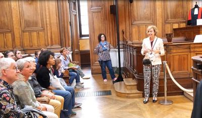 Découverte de la salle des assises
