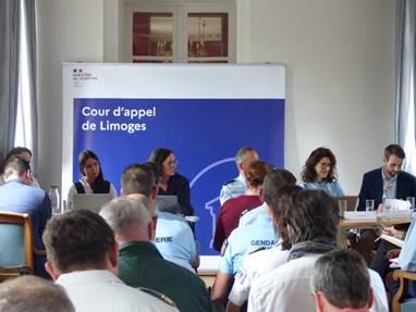 De g. à dr. : Mme DIENER-SIMON, TJ de Tulle ; Mme SZCZEPANIAK, TJ Brive ; M. BOUILLIE , CESAN ; Mme ABRANTES, PR TJ Limoges ; M. MONTEPIN, TJ Limoges